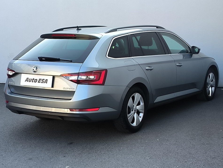 Škoda Superb III 1.4 TSi Ambition