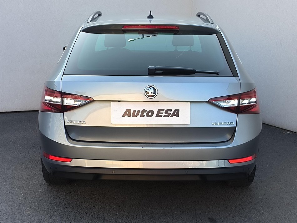 Škoda Superb III 1.4 TSi Ambition