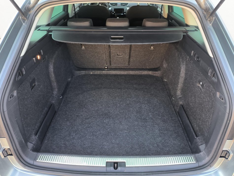 Škoda Superb III 1.4 TSi Ambition