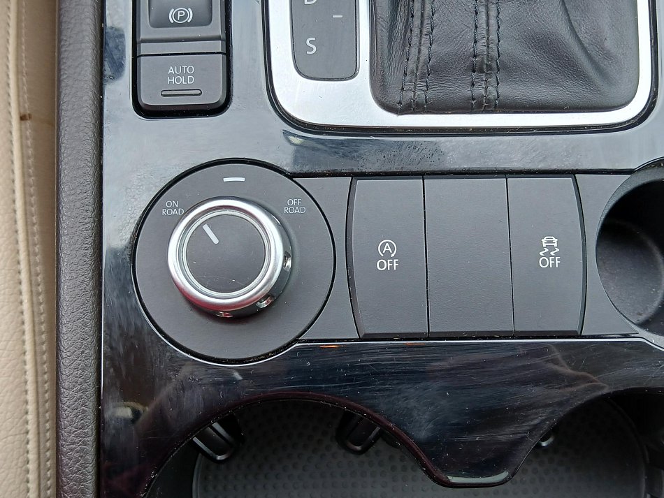 Volkswagen Touareg 3.0 TDi  4x4