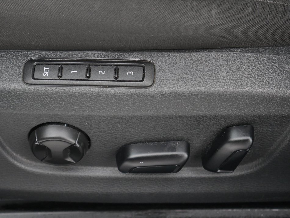 Škoda Superb III 2.0 TDi Ambition