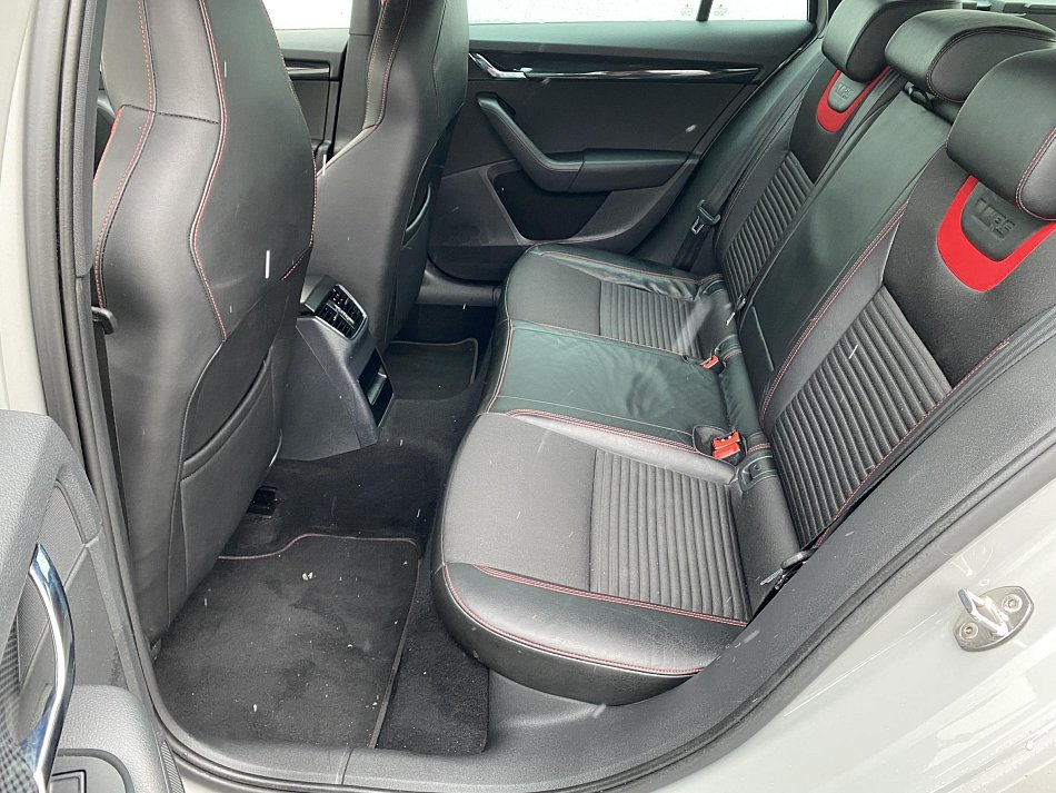 Škoda Octavia III 2.0 TDi RS Challange