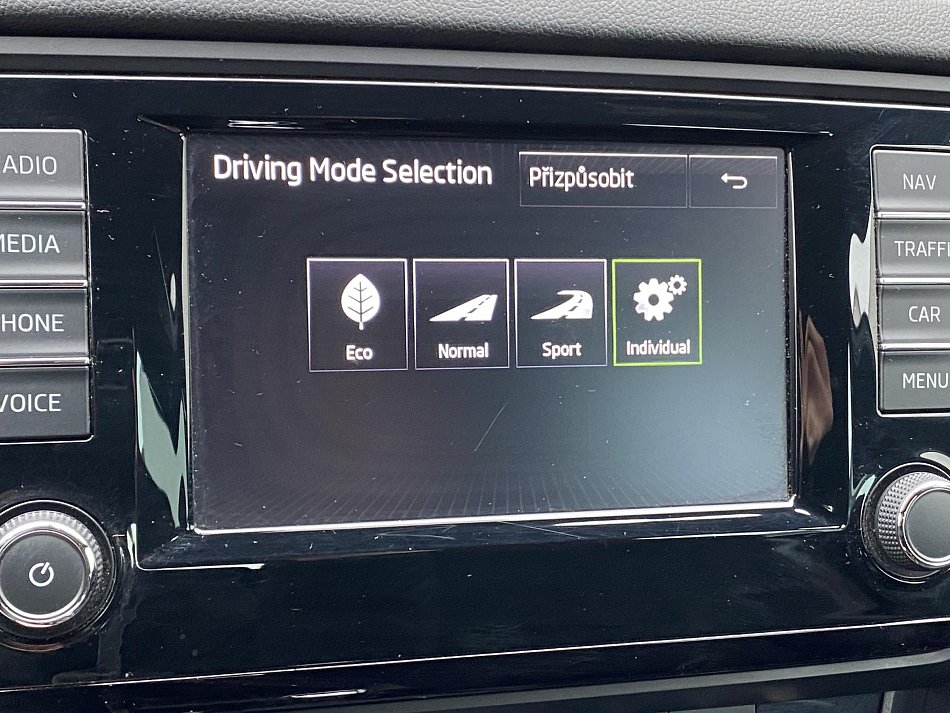 Škoda Octavia III 2.0 TDi RS Challange