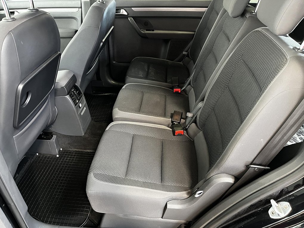 Volkswagen Touran 1.6 TDi 