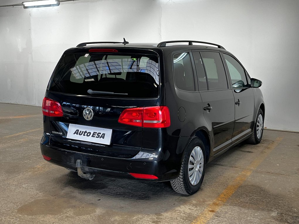 Volkswagen Touran 1.6 TDi 
