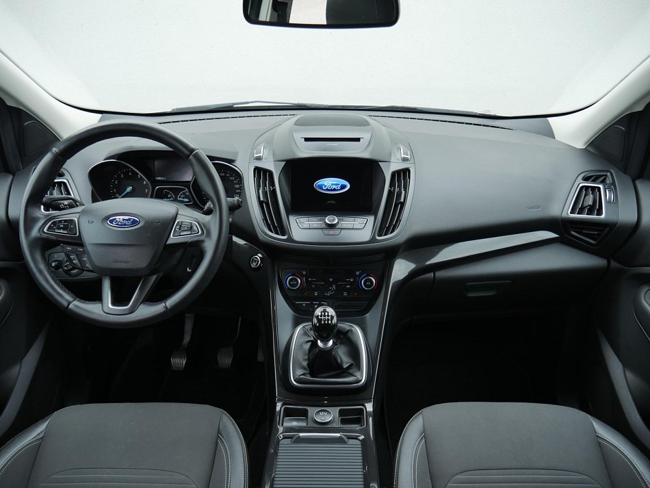 Ford Kuga 1.5 EB Titanium