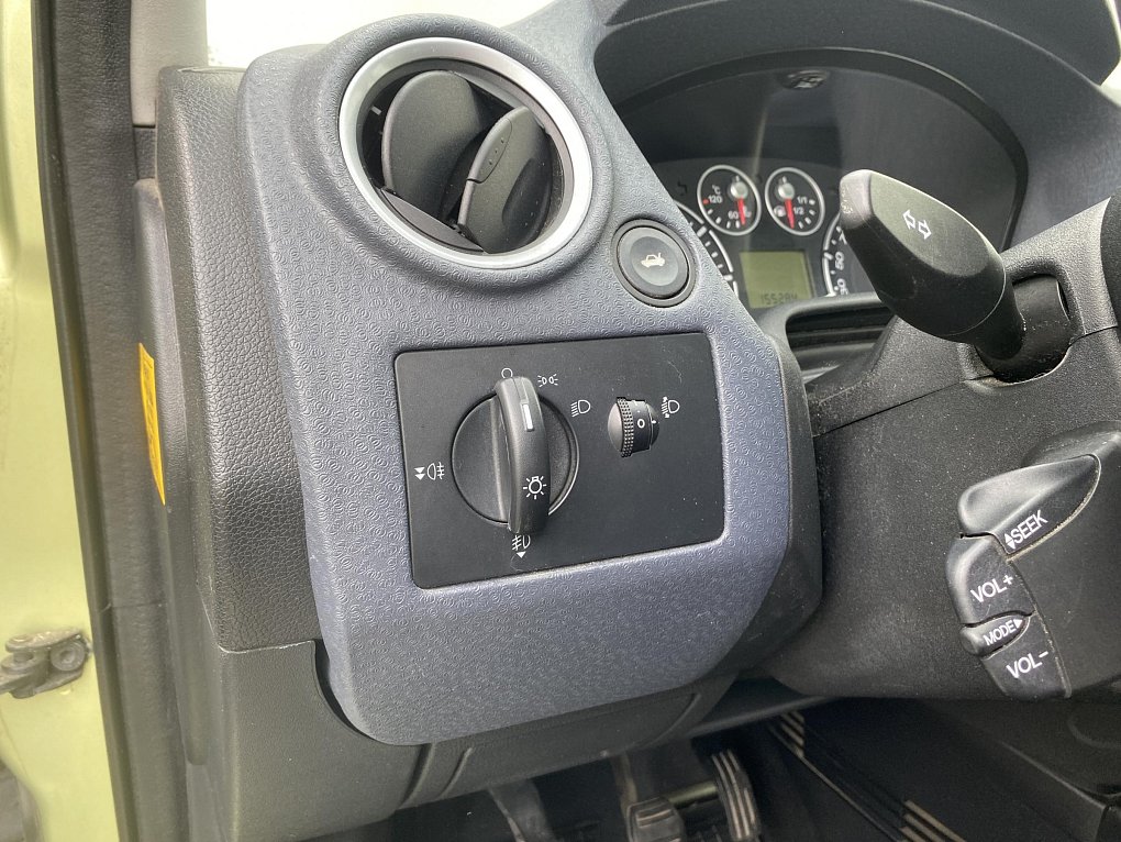 Ford Fusion 1.4i 