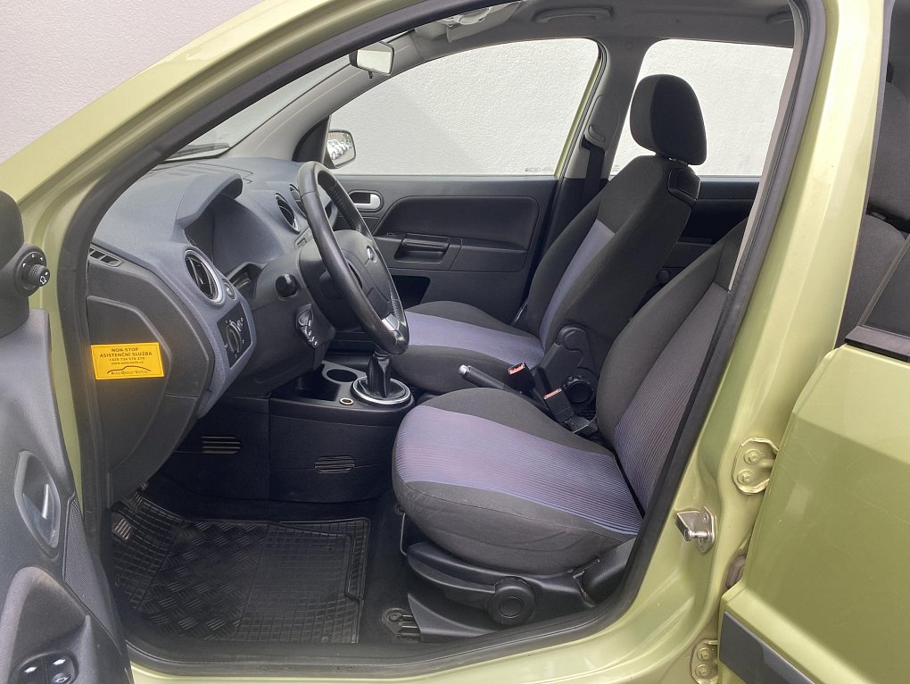 Ford Fusion 1.4i 