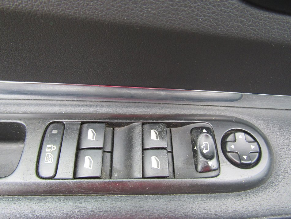 Peugeot 5008 1.6HDi 
