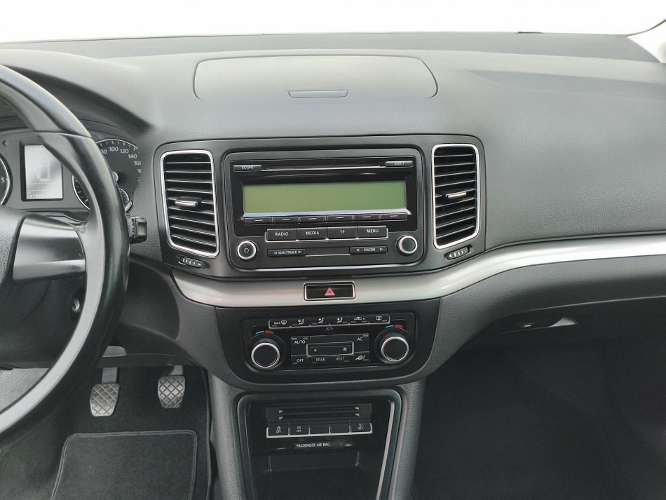 Volkswagen Sharan 2.0 TDi Comfortline 7míst