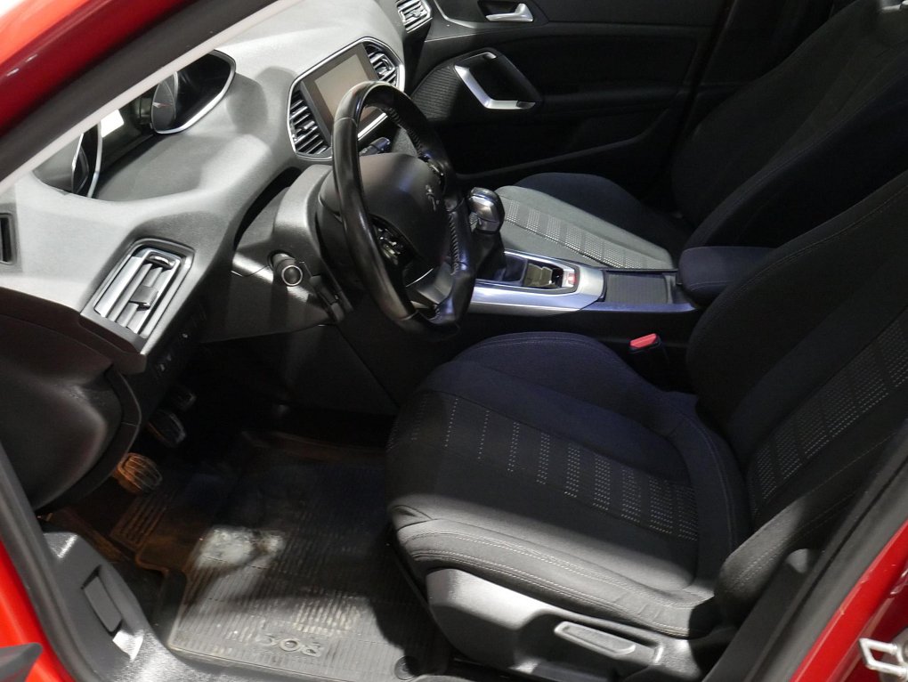 Peugeot 308 1.2PT 