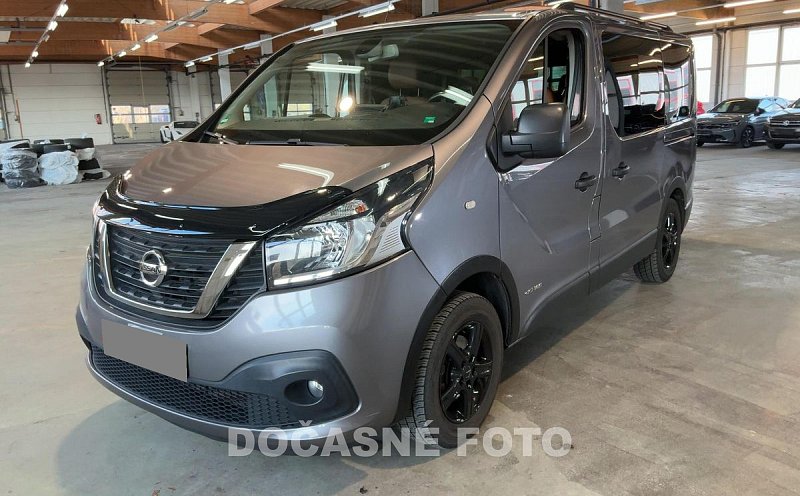 Nissan NV300 1.6dCi  8míst
