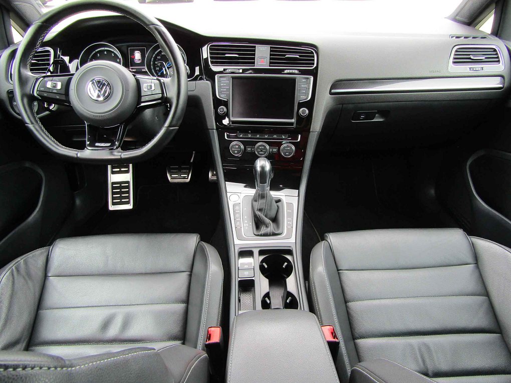 Volkswagen Golf 2.0TSi R 4x4