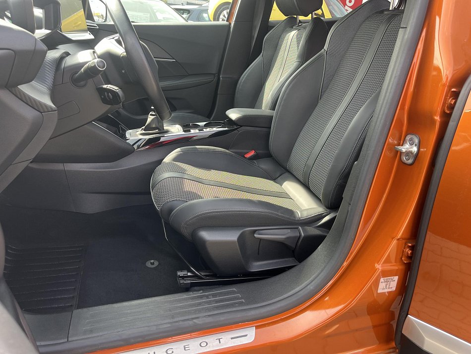 Peugeot 2008 1.2 PT GT Line