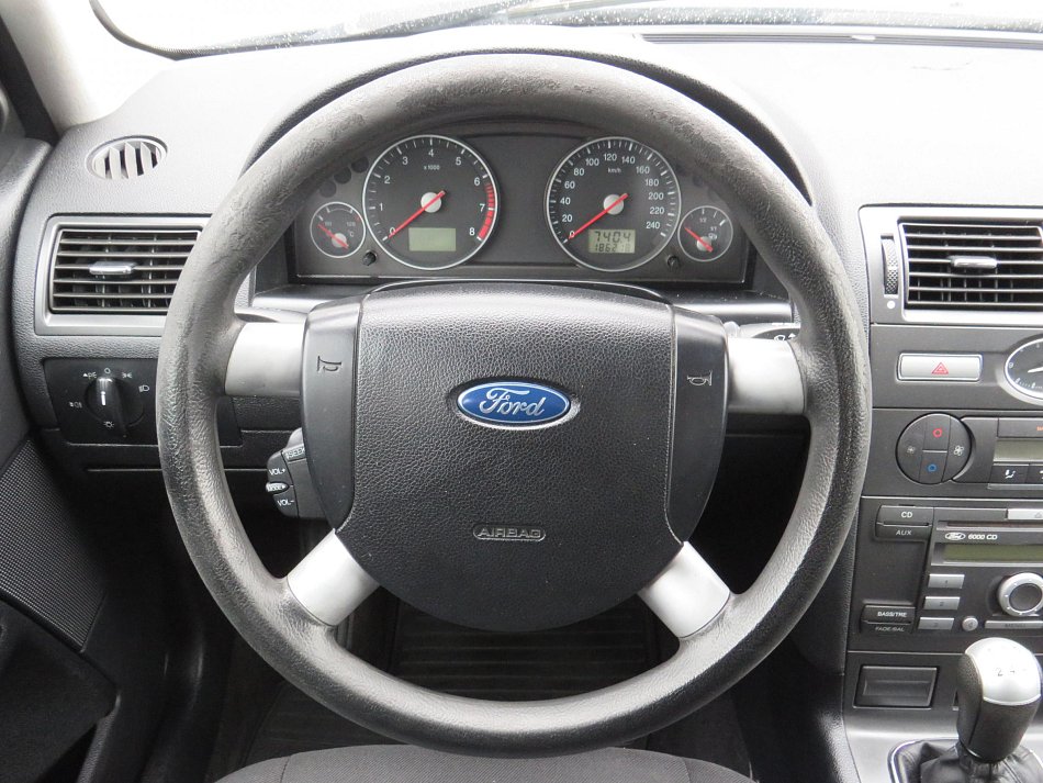 Ford Mondeo 1.8i 