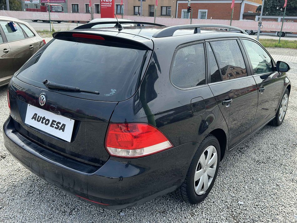 Volkswagen Golf 1.4 MPI 