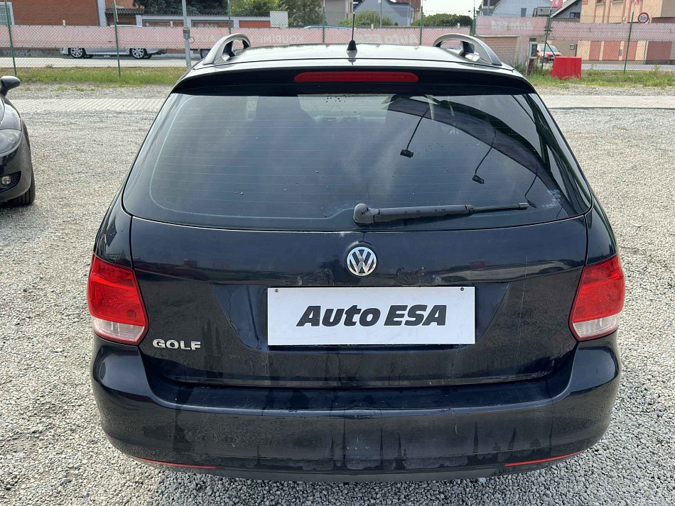 Volkswagen Golf 1.4 MPI 