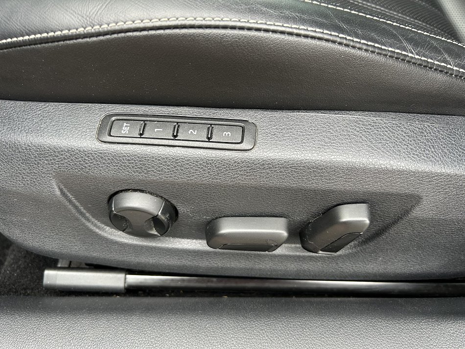 Škoda Superb III 2.0 TDi L&K