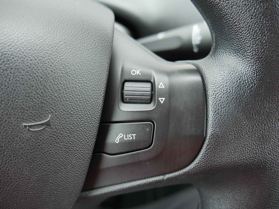 Peugeot 208 1.2 PT 