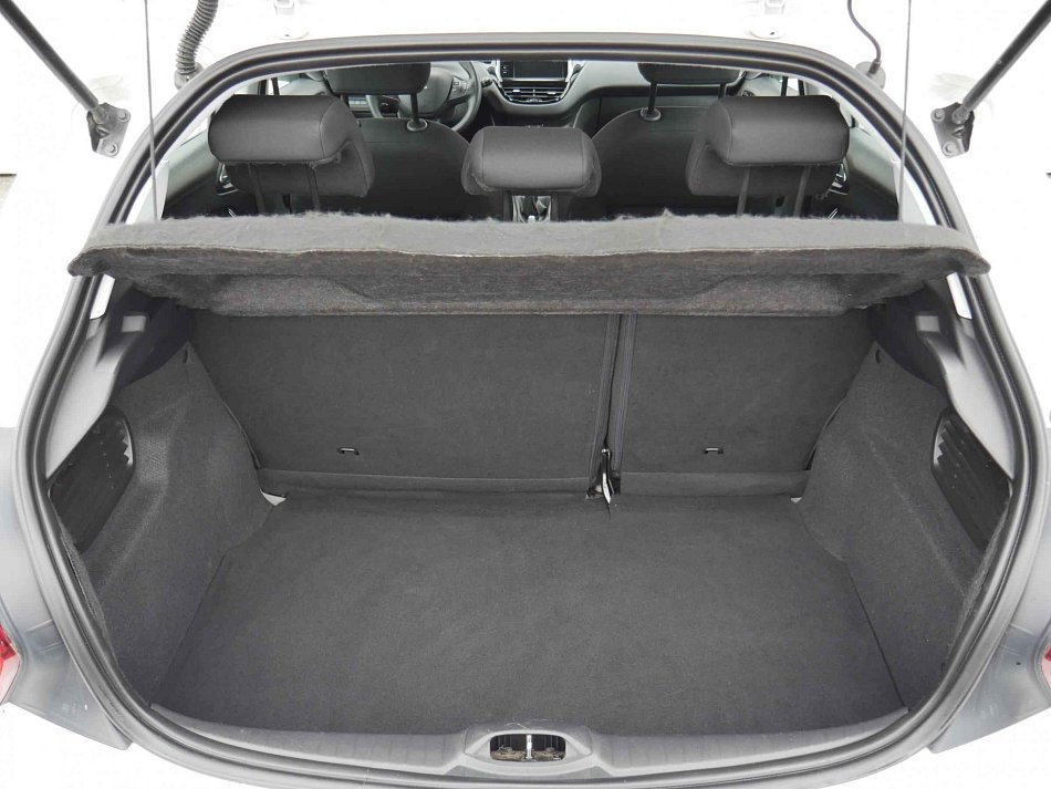 Peugeot 208 1.2 PT 