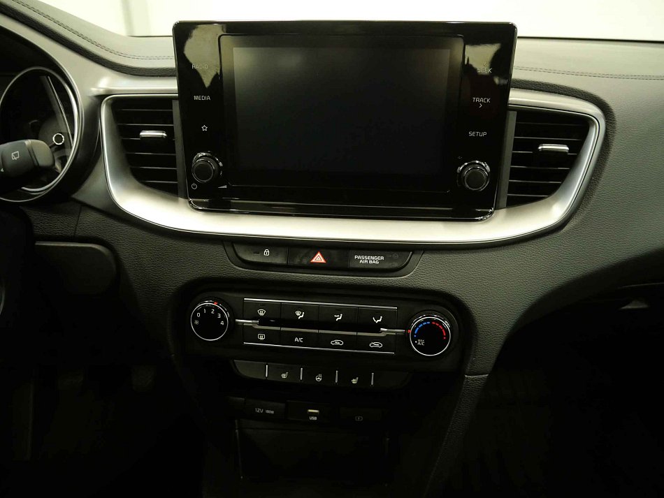 Kia Ceed 1.5T-GDi 