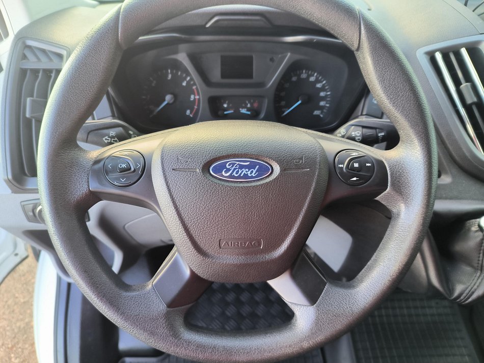 Ford Transit 2.2TDCi  L2H3 9míst