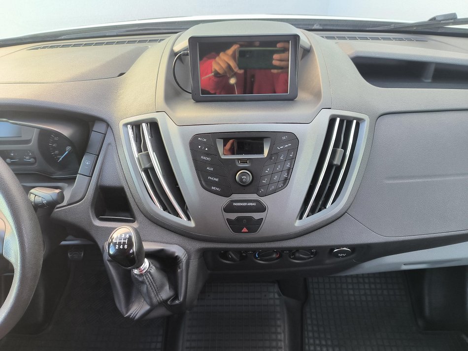 Ford Transit 2.2TDCi  L2H3 9míst