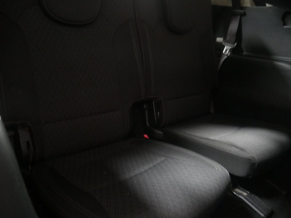 Kia Carens 1.6 GDi Vision