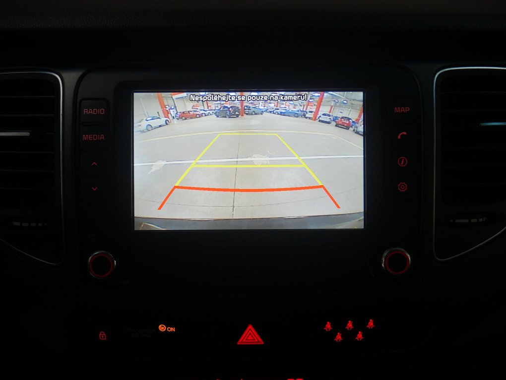 Kia Carens 1.6 GDi Vision