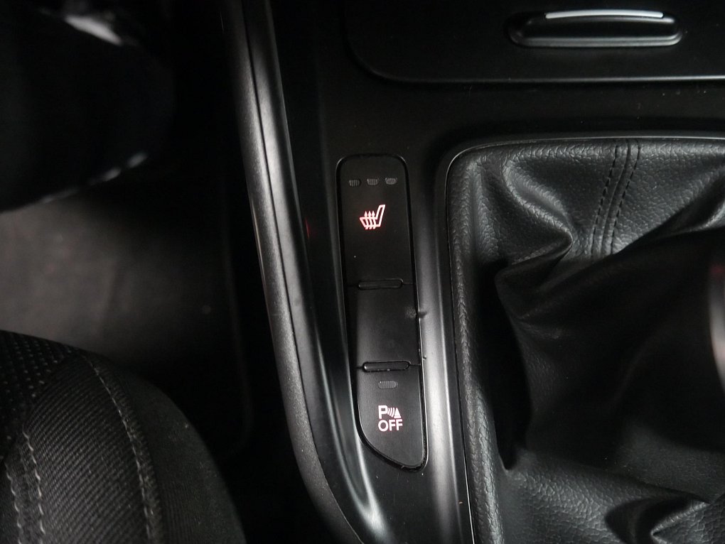 Kia Carens 1.6 GDi Vision