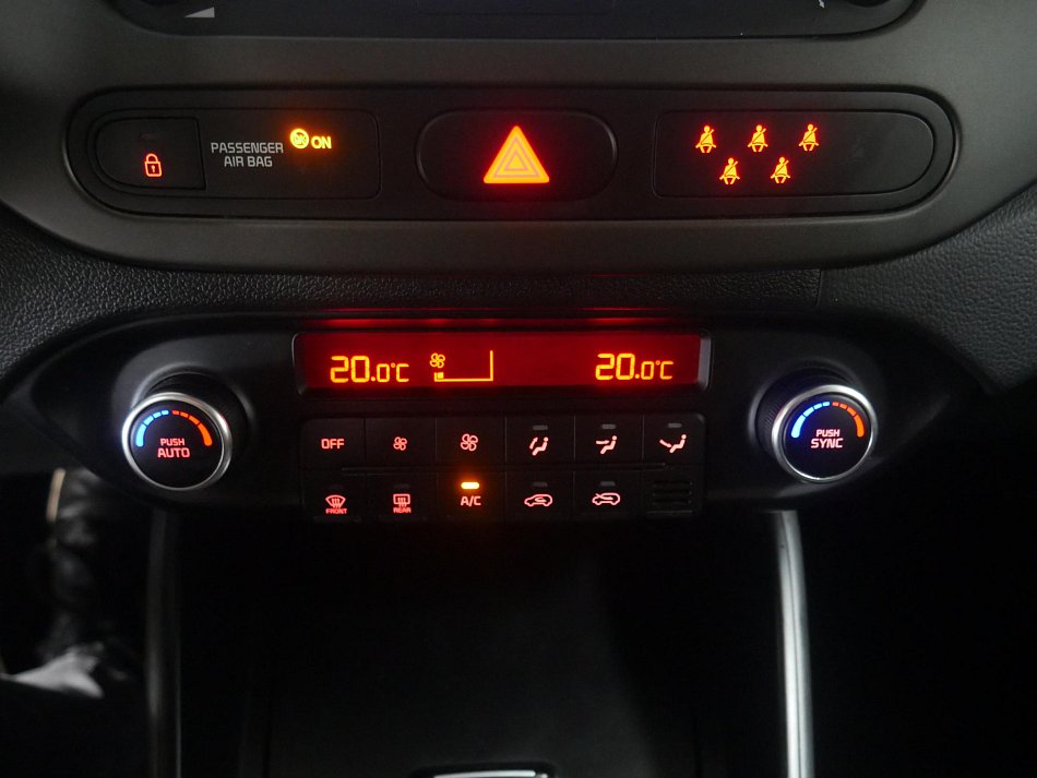 Kia Carens 1.6 GDi Vision