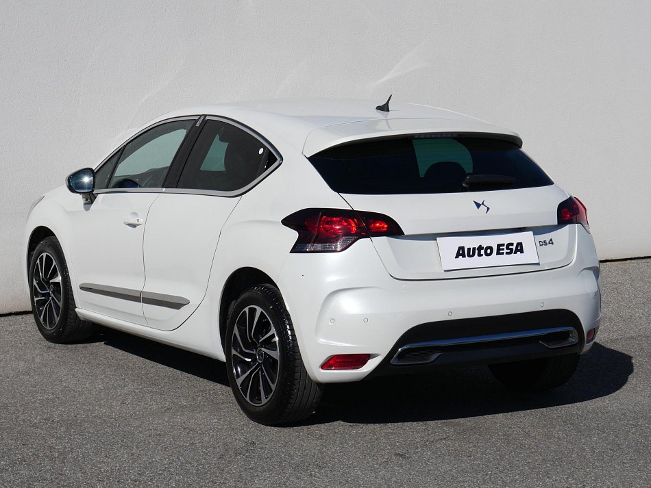 DS Automobiles DS4 1.2 PT 