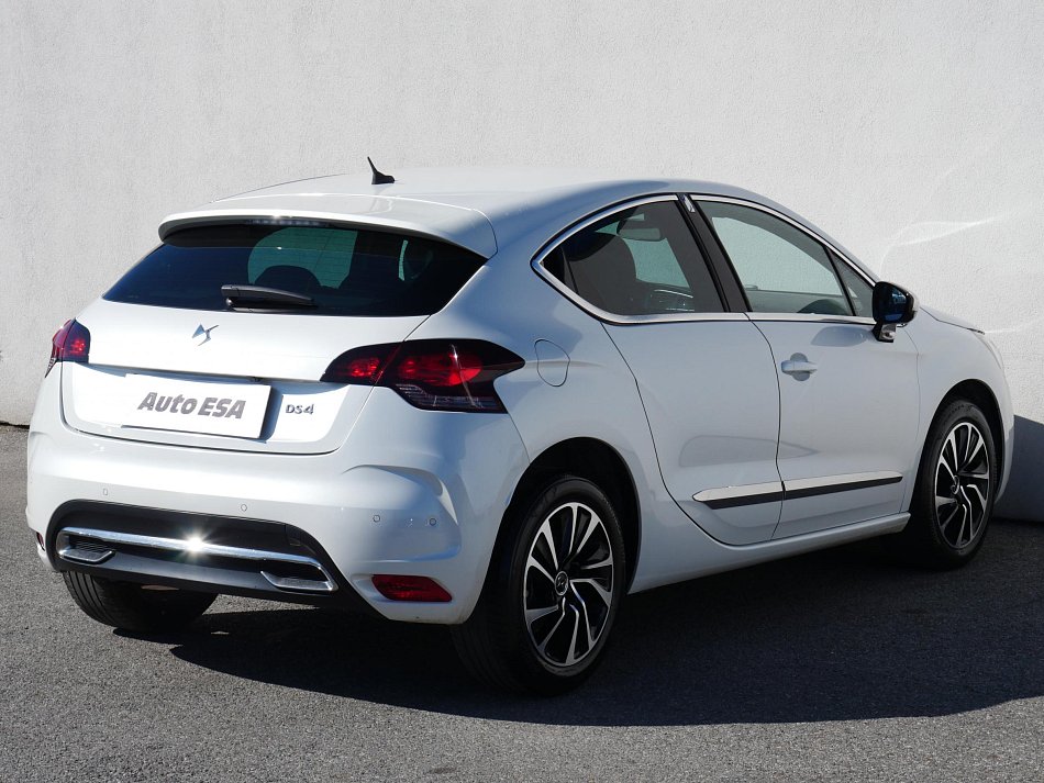 DS Automobiles DS4 1.2 PT 