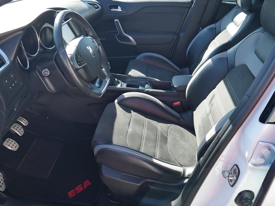 DS Automobiles DS4 1.2 PT 