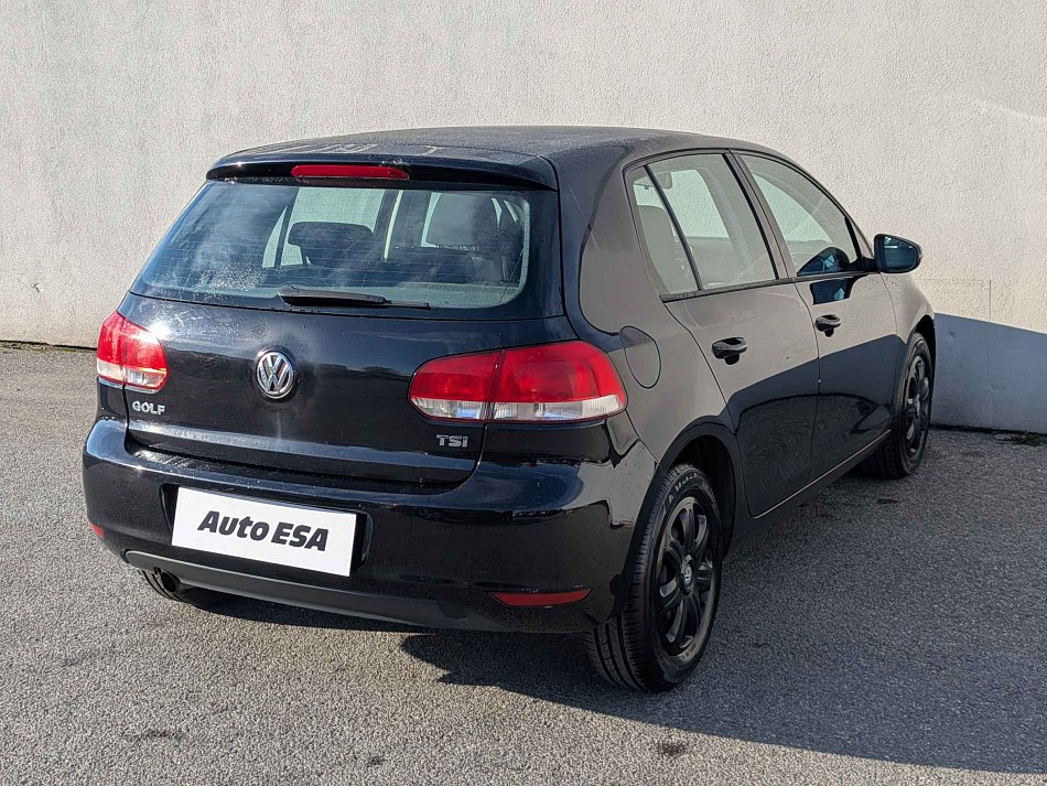 Volkswagen Golf 1.2 TSi 