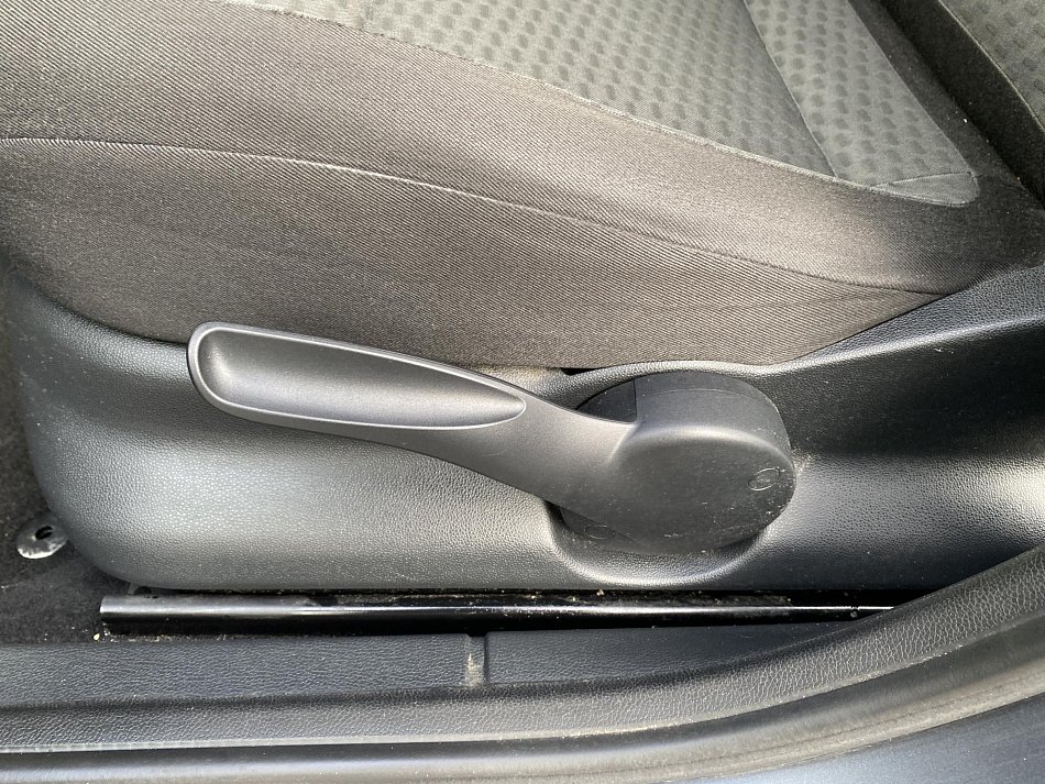 Škoda Fabia II 1.2 TSi Ambiente