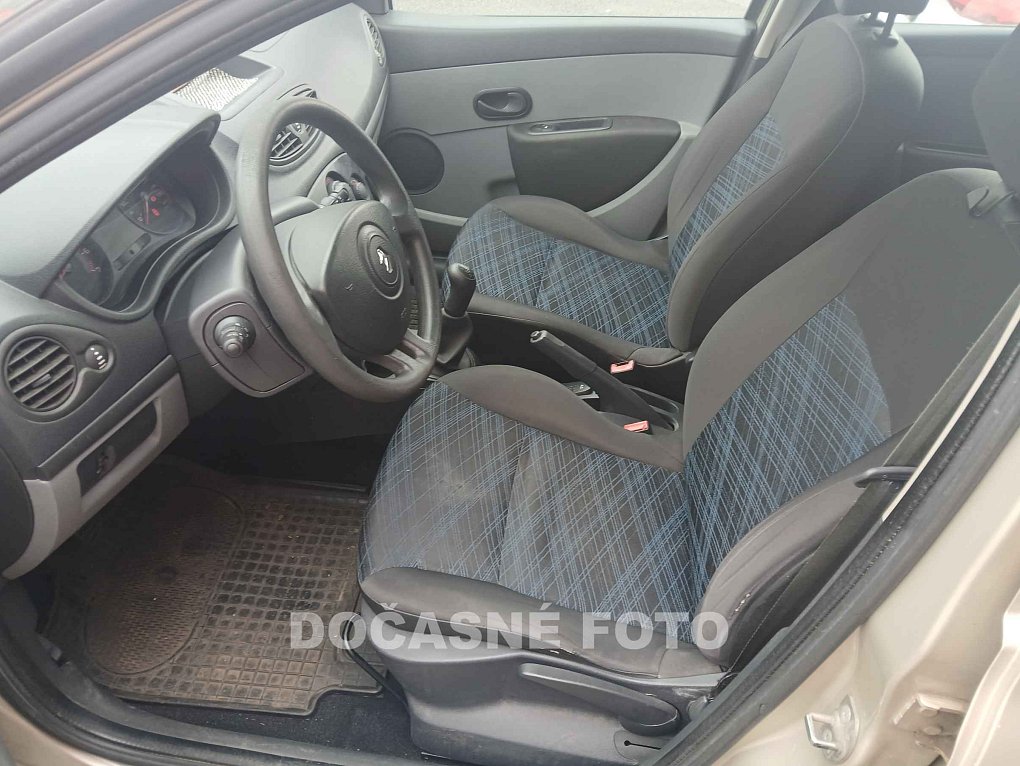 Renault Clio 1.2i 