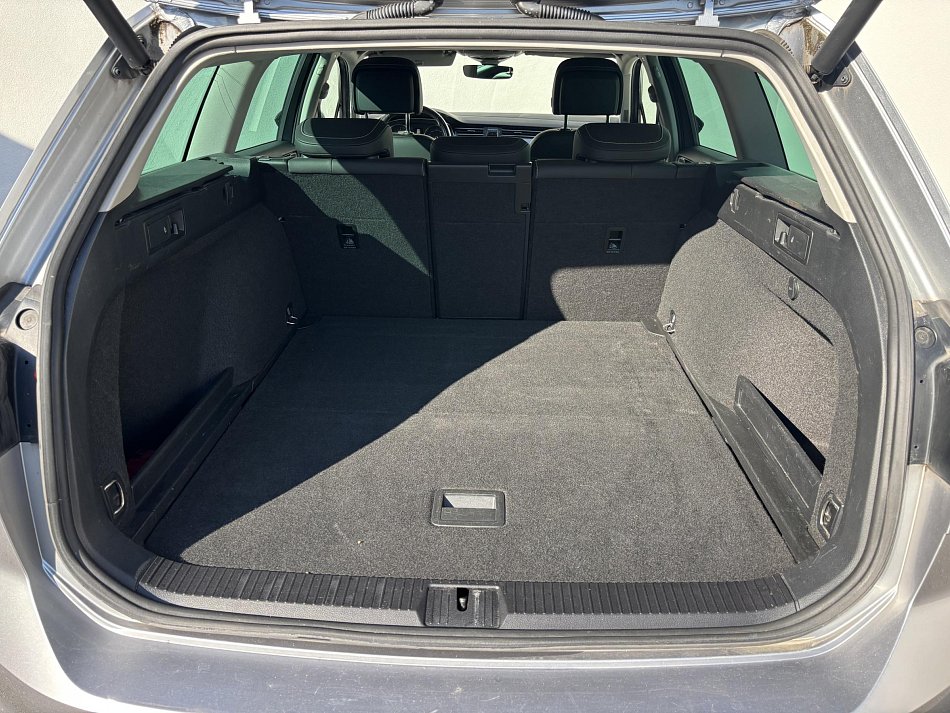 Volkswagen Passat 2.0 TDi R-Line