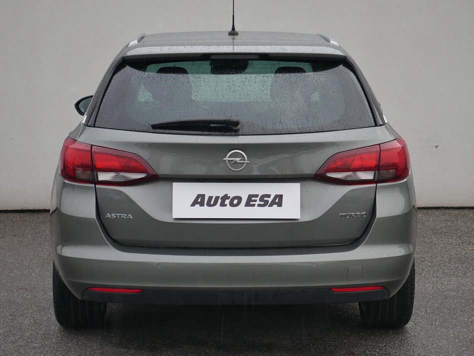 Opel Astra 1.4 T Cosmo