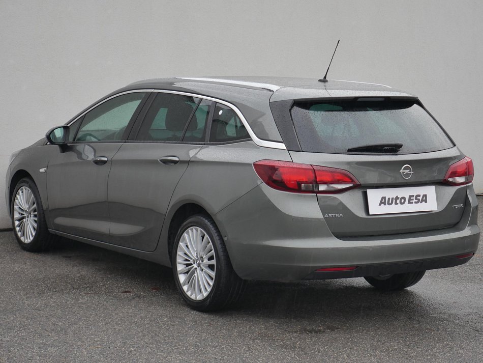 Opel Astra 1.4 T Cosmo