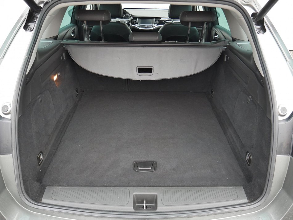 Opel Astra 1.4 T Cosmo