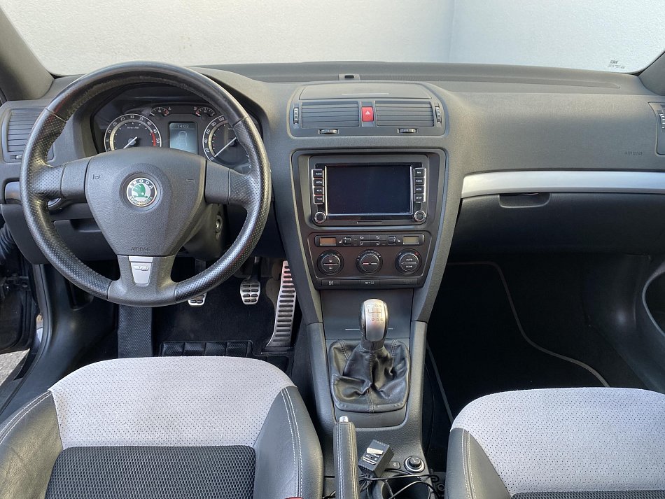 Škoda Octavia II 2.0 TDi RS