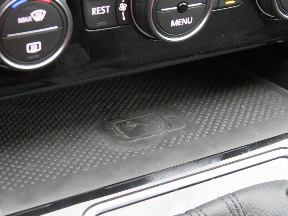 Volkswagen Passat 2.0 TDi Business