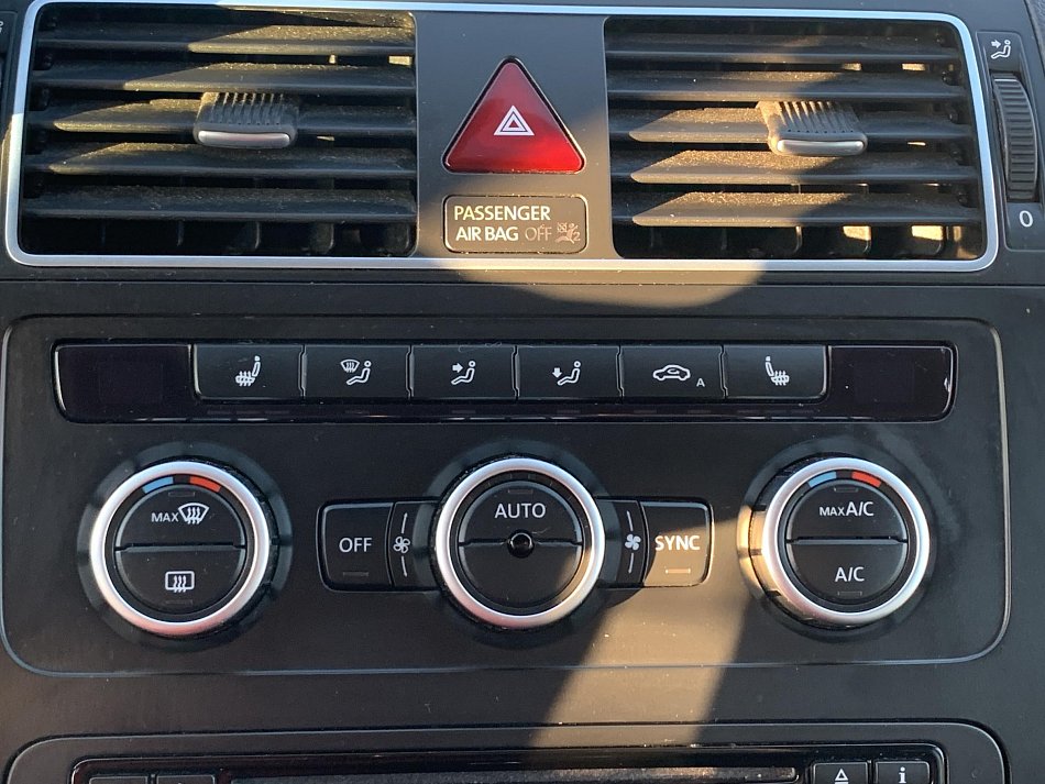 Volkswagen Touran 2.0TDi 