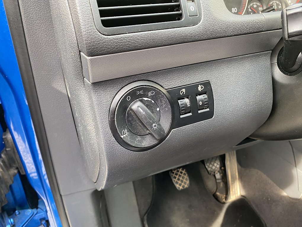 Volkswagen Touran 1.6 FSi 