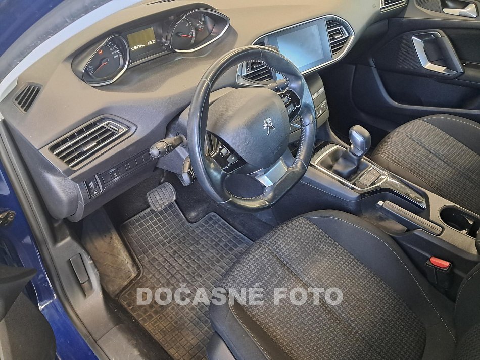 Peugeot 308 1.2 PT 