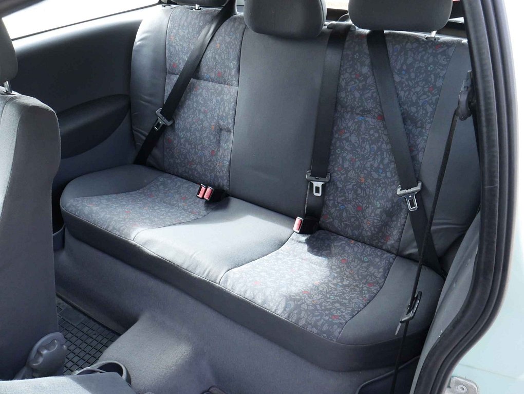 Opel Corsa 1.2i 