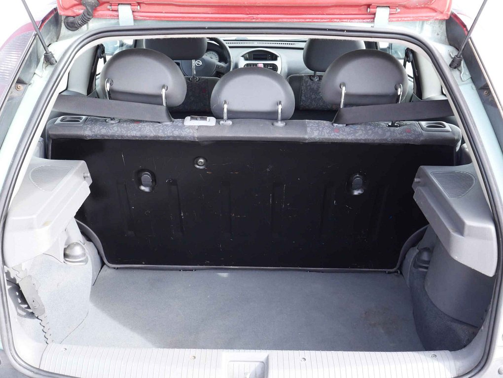 Opel Corsa 1.2i 
