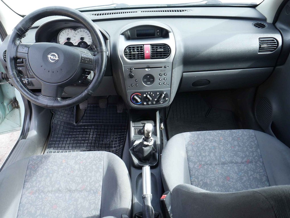 Opel Corsa 1.2i 