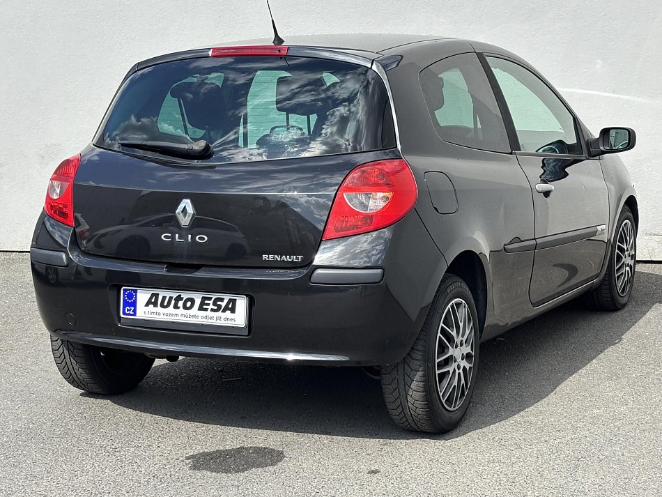 Renault Clio 1.2 16V 